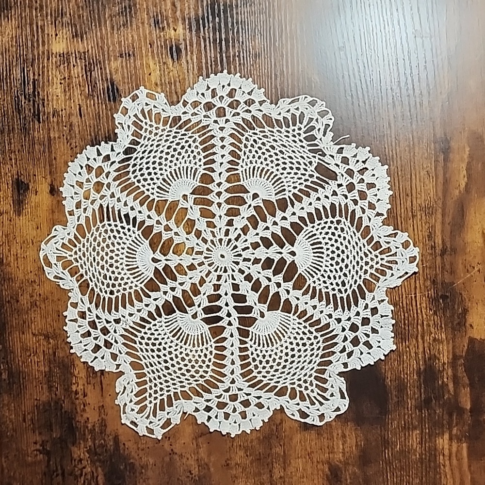 Vintage cream round flower shaped Doillie 12 inch